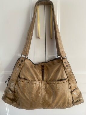 MATT AND NAT Tan Faux Leather Large Tote Shldr Bag lots or zippered compartments